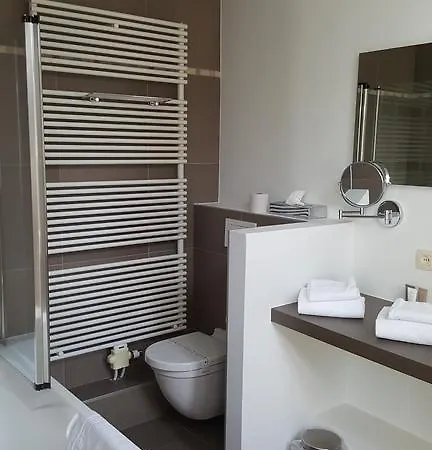 Duc De Bourgogne Hotel 3*