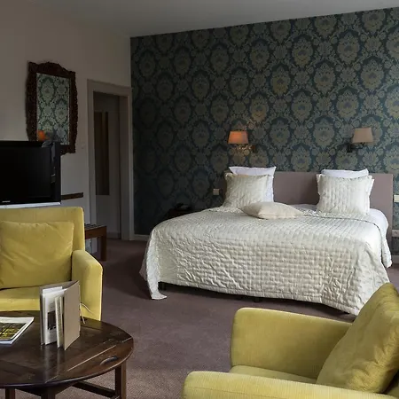 Hotel Duc De Bourgogne 3*